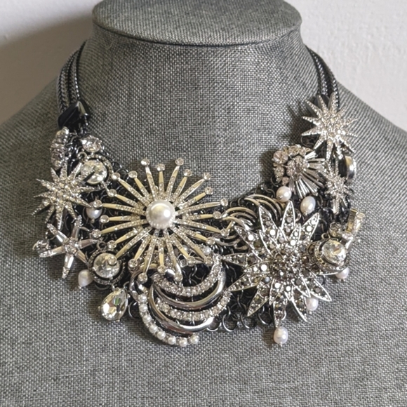 White House Black Market Jewelry - WHBM Classy Statement Necklace